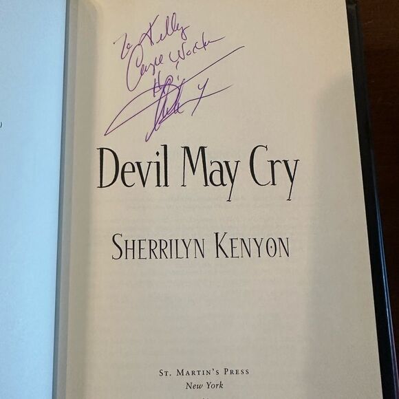Signed! Devil May Cry Book 11 by Sherrilyn Kenyon: author signed 1st edition - Picture 5 of 11